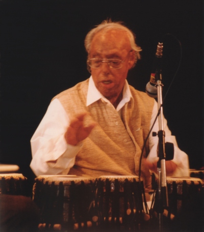 Kamalesh Maitra mit Tabla Tarang